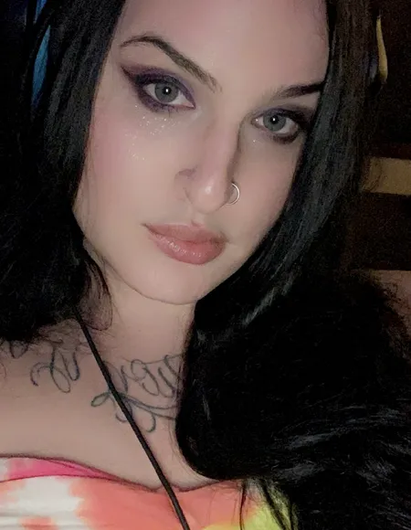 Mia Moon profile photo