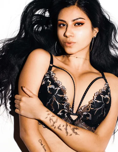 Goddess Vanessa’s dirty diary 🔐 profile photo