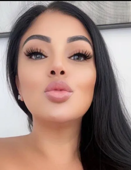 I ❤️ Dick Pics 🟢 𝙏𝙝𝙞𝙘𝙠 𝗝𝗲𝗻𝗻𝗮😈 profile photo