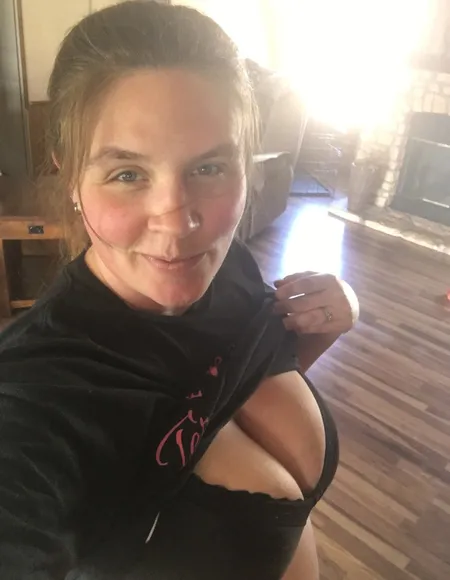 Thicknursemom profile photo
