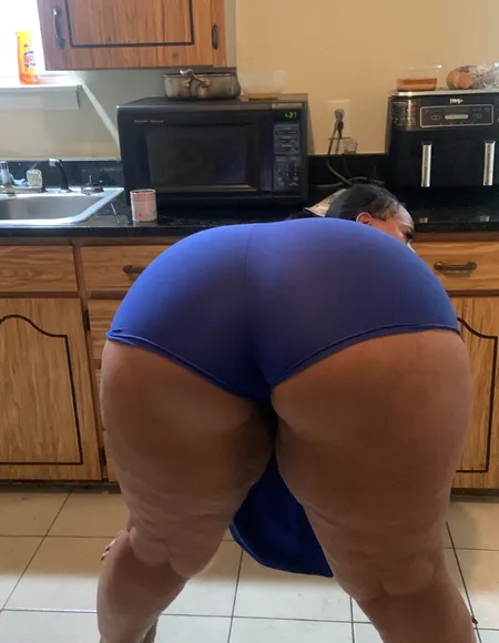ThiickYellaBone profile photo