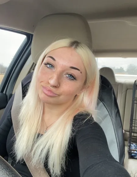 tinybabyxoxo69 profile photo
