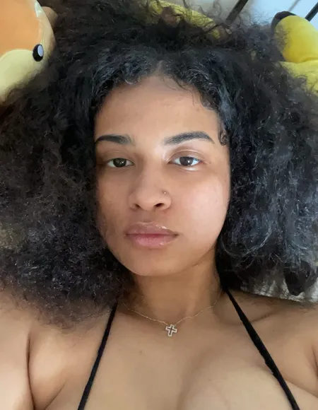 alexis profile photo
