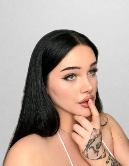 AVIVA- TS GIRLFRIEND 🏳️‍⚧️ profile photo