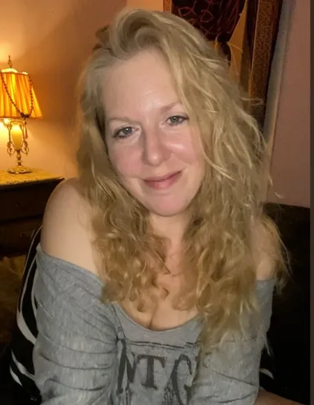 πTantalizing Trishπ profile photo