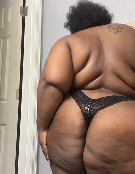 Chocolate Bxtch🍫 profile photo