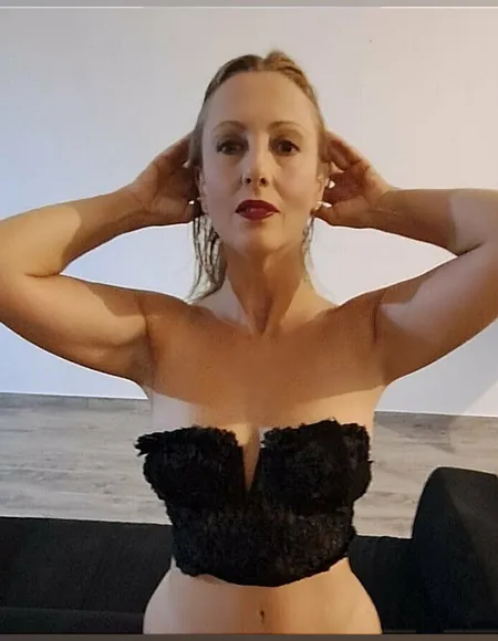 Twin Kat profile photo