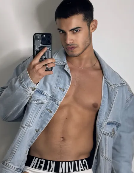 ValenTwink🤍 profile photo