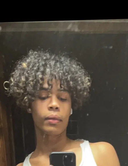 Thatfinelightskin profile photo
