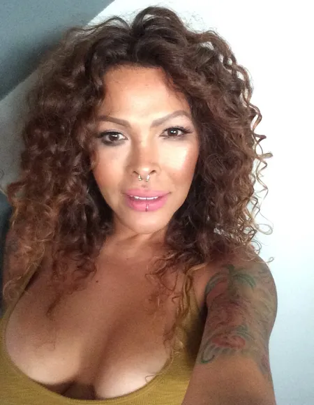 Claudia abundis profile photo