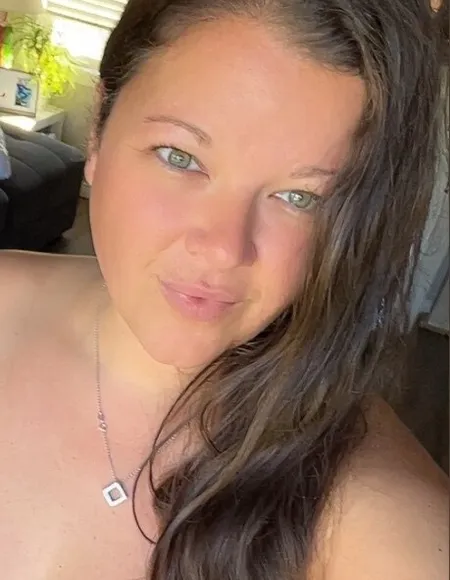 Bedroom Eyed Beauty ππ profile photo