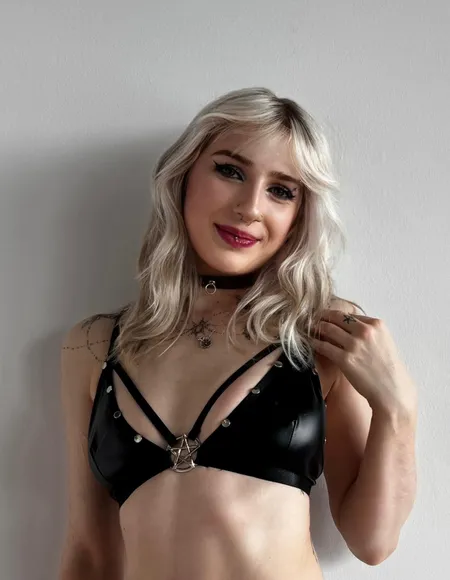 Liv ๐ profile photo