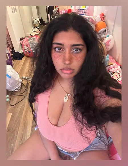 tanvi 🇮🇳 profile photo