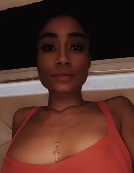 Annie Hoe The Latina Ebony profile photo