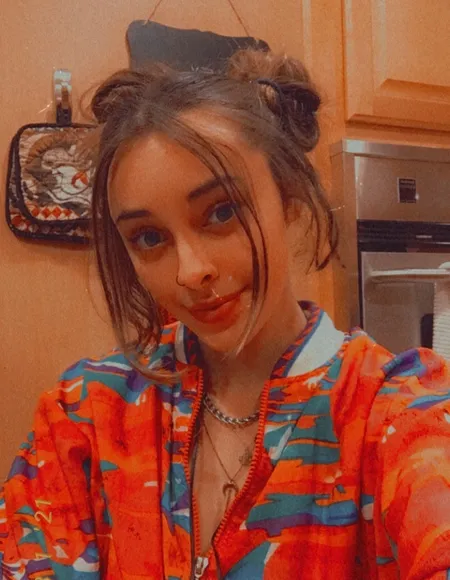 Hippiechick420 profile photo