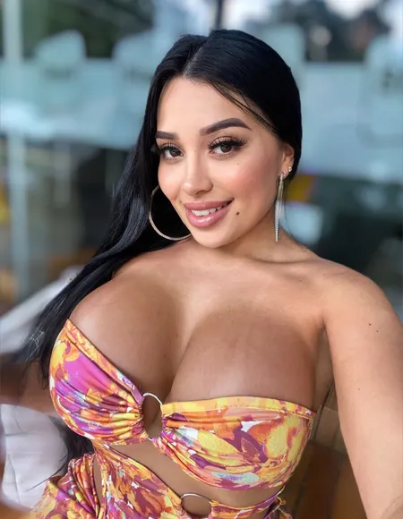 Valentina Thick & Fearless ๐โจ profile photo