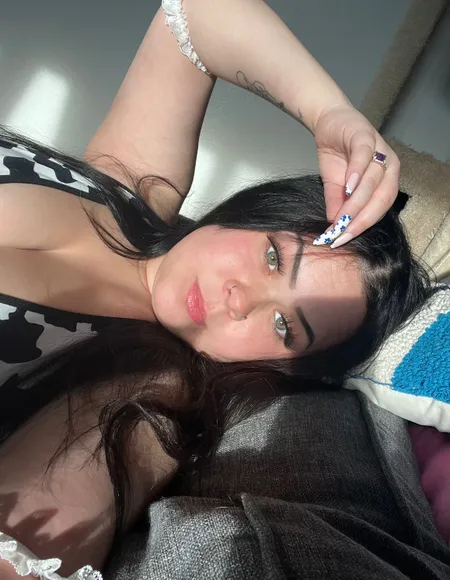vanessa 👽 profile photo