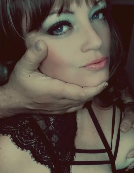 Vivian Crow VIP Lounge profile photo