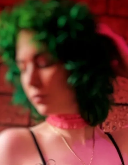 V ❤️🖤💚🩷🧡 profile photo
