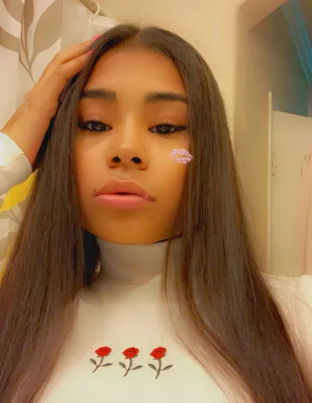 Angelina 🍒 profile photo