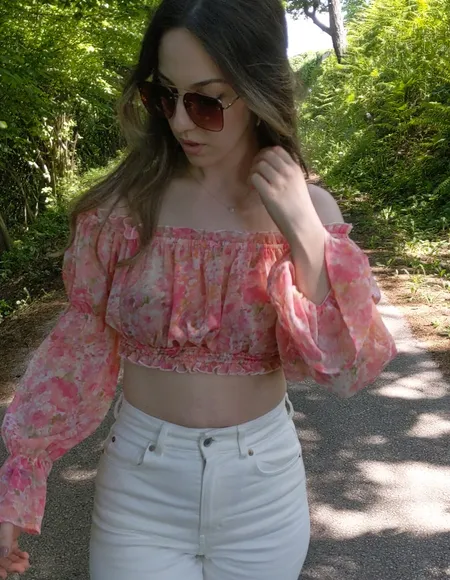 Velvet Vibes profile photo