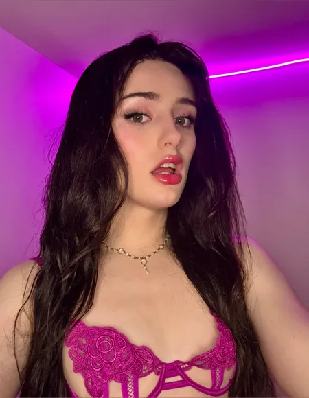 venus moorez profile photo