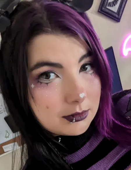 Violet profile photo
