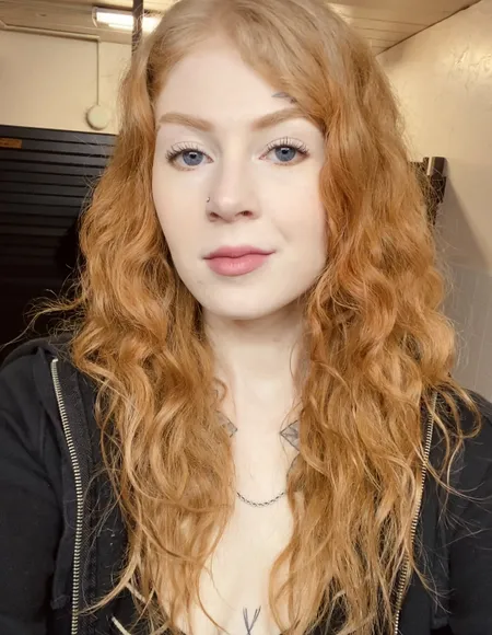 Violet Rae profile photo