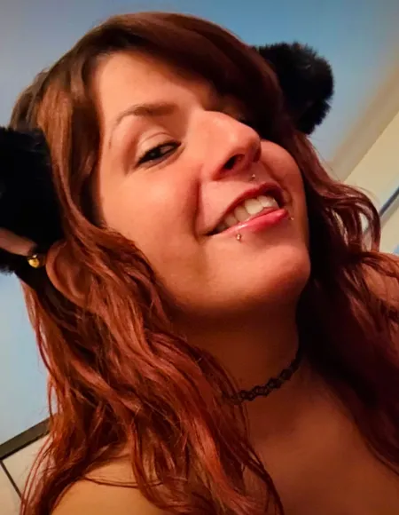 Violet Redd profile photo