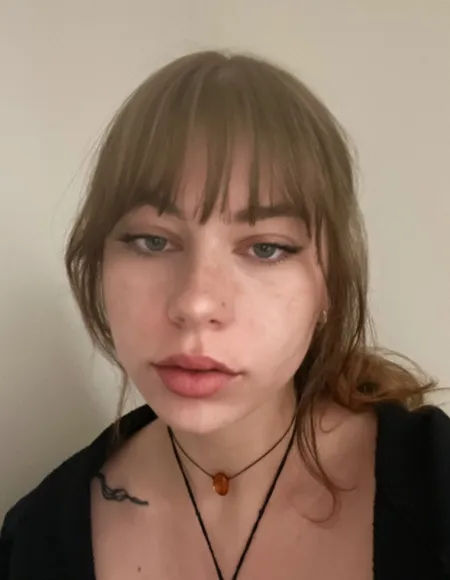 violet profile photo