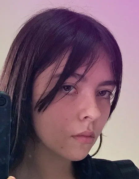 Visual girl profile photo