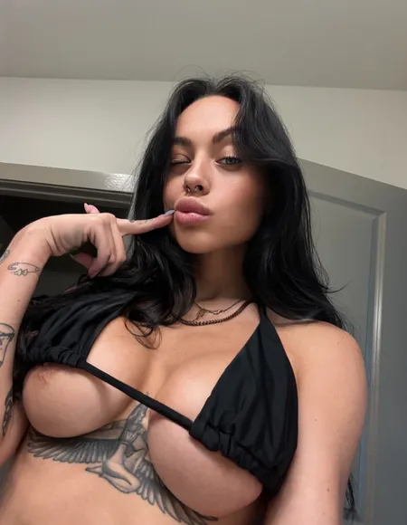 FRESHLY SINGLE🥺💘 profile photo