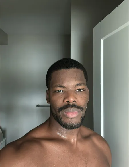 Desmond profile photo
