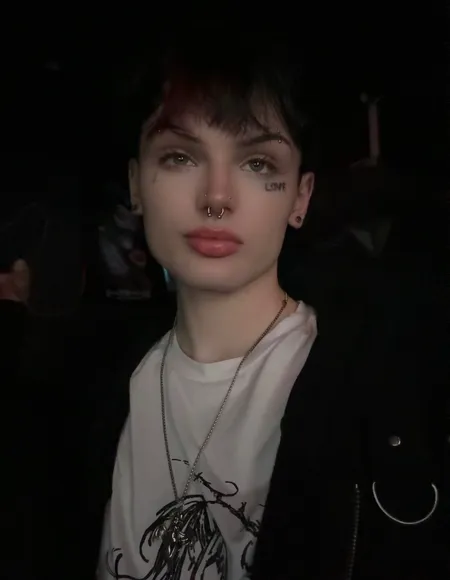 femdoll 🦇 profile photo