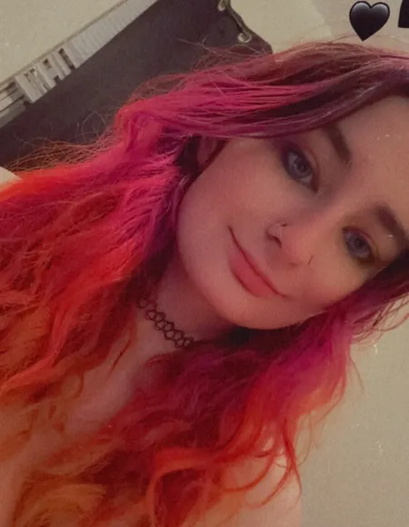Juliexwolfe profile photo