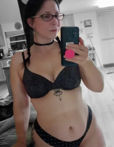 ShortnCurvy profile photo