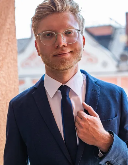 XxXL-Student profile photo