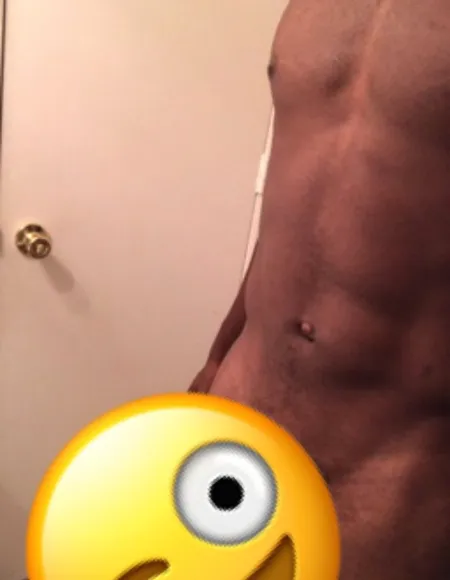 YoungBull profile photo