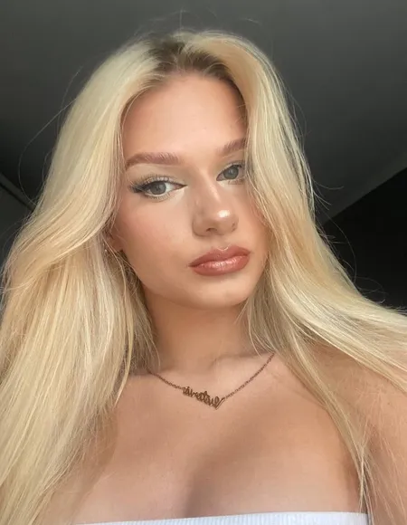 Vicky 🖤 profile photo