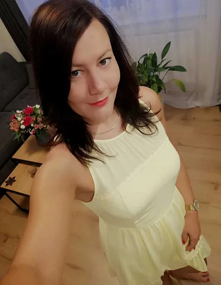 Yourhotwife profile photo
