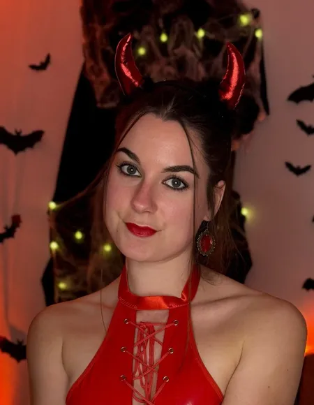 Yoursweetbrunette ๐ profile photo