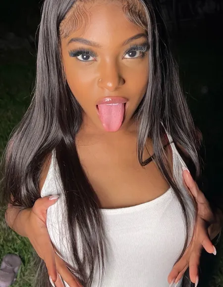 Strawberry🍓 profile photo