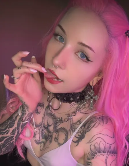 🧙‍♀️ Seductive manga worshiper 🤪 profile photo