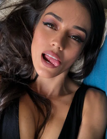 Zoe Evans profile photo