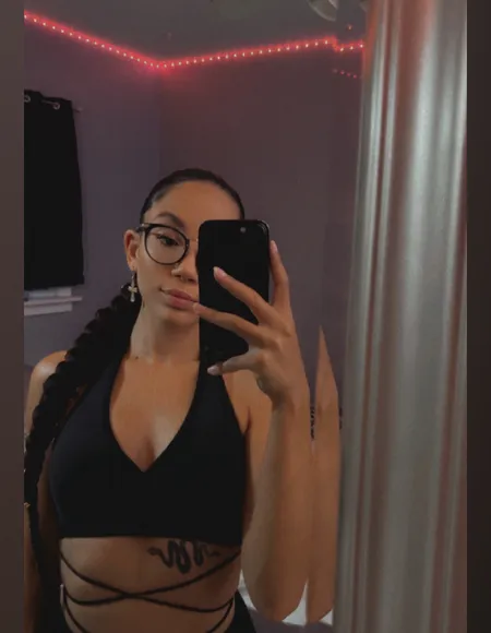 zoelyn🖤 profile photo