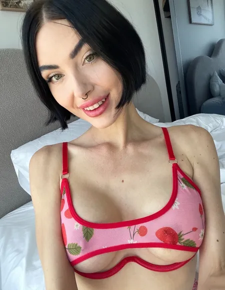 CreamMachineValarie profile photo