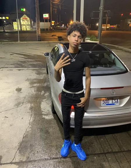 60zyi profile photo